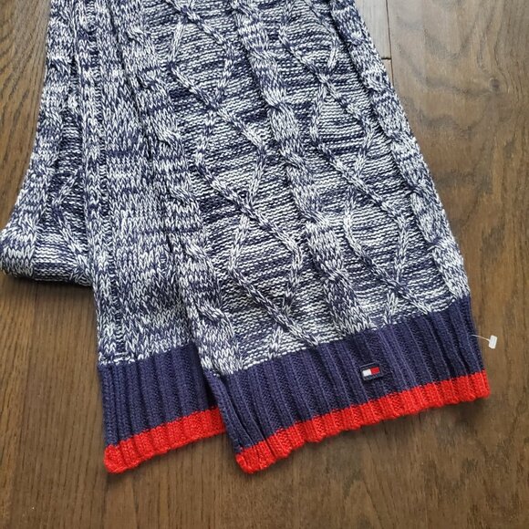 TOMMY HILFIGER Cable Knit Scarf Heathered Navy Blue & Red Trim Embroidered Logo - Picture 2 of 5